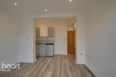 Studio to rent - Photo 2