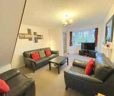 3 bedroom semi-detached house to rent - Photo 2