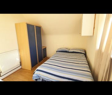 Room in a Shared House, Anson Road, NW2 - Photo 2
