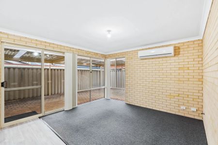 37A Admiralty Crescent, Halls Head. - Photo 2