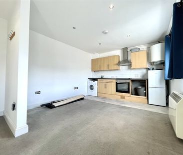 Midfield Parade, Mayplace Road East, Bexleyheath, DA7 6NB - Photo 6