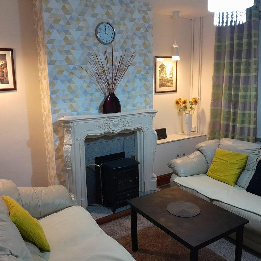 2 Bed Terraced House, Reservoir Road, B29 - Photo 1