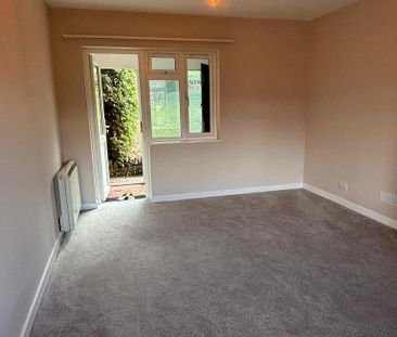1 bedroom semi-detached bungalow to rent - Photo 2