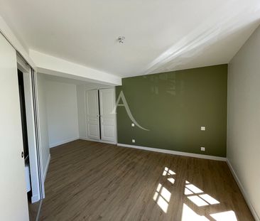 Location Appartement 2 pièces 55m² FONTENAY LE COMTE 85200 - Photo 3