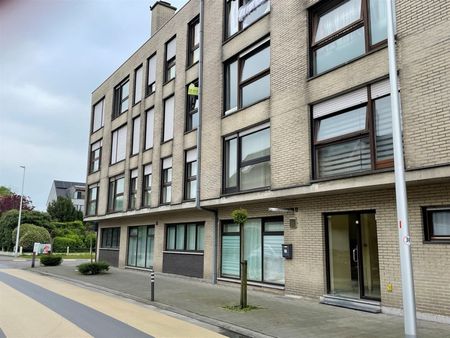 Compleet gerenoveerd appartement met garage nabij cetrum. - Foto 3