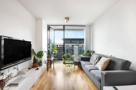 1 bedroom flat to rent - Photo 2