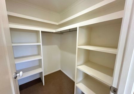 PRIVATE COASTAL 4 BEDROOM HOME - Photo 4