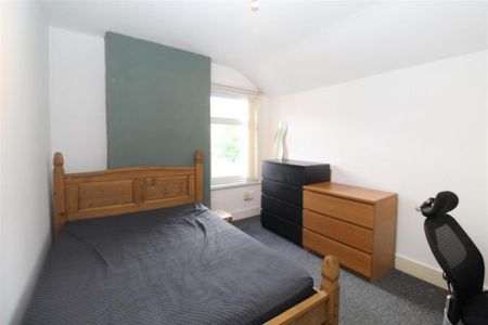 5 bedroom house to rent - Photo 2