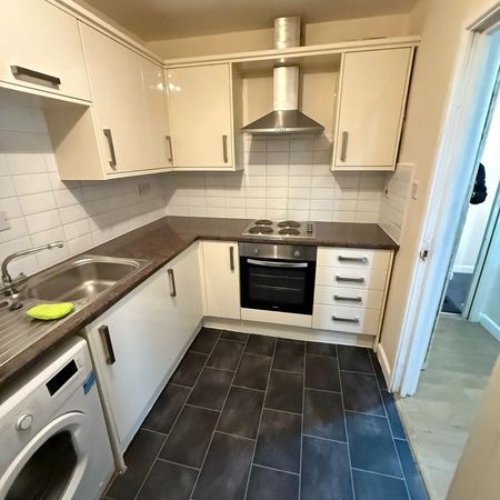 1 bedroom flat to rent - Photo 3