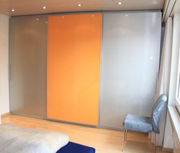 Grosszügige 4.5-Zimmerwohnung mit Aussicht - Photo 4