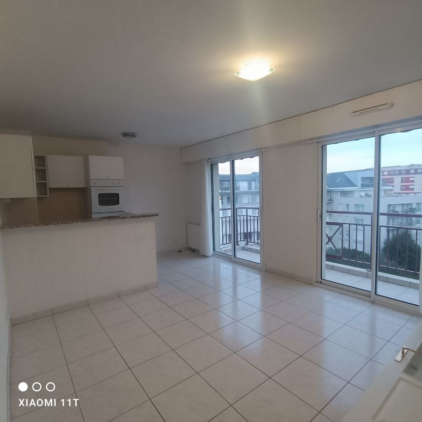 Location Appartement 2 pièces 38m² LES SABLES D OLONNE 85100 - Photo 1