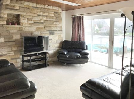 The Island, Wraysbury, Staines-upon-Thames, Berkshire, TW19 5AS - Photo 3