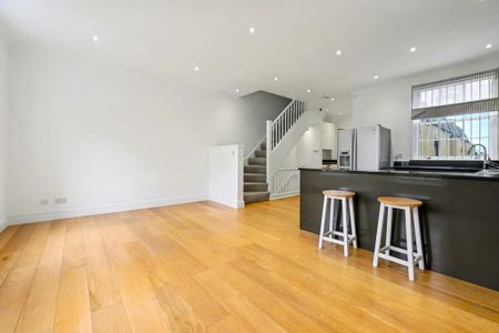 4 bedroom terraced house to rent - Photo 3