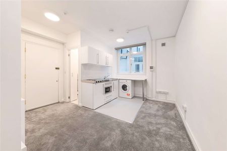 A studio room with its own kitchenette and shower room in South Kensington. - Photo 4