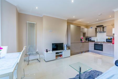 2 bed apartment to rent in Salters Road, Newcastle Upon Tyne, NE3 - Photo 5
