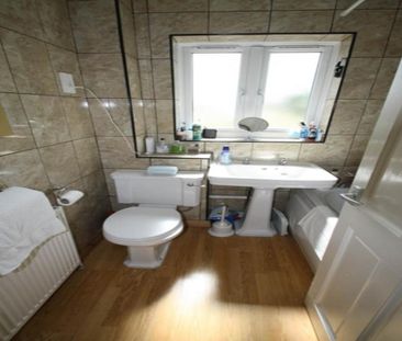 3 bedroom house to rent - Photo 2