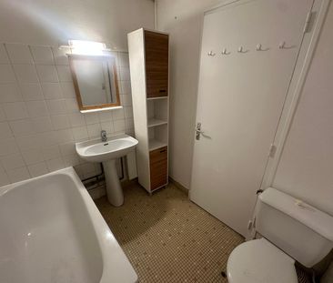 Location Appartement 2 pièces 63m² CHERBOURG OCTEVILLE 50100 - Photo 5