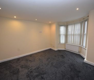 3 bed House - Mid Terrace for Rent - Photo 1