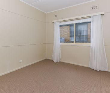 Level Home - Close to Waterfront - Photo 5