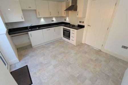 Patient Close, Beeston, Beeston, NG9 - Photo 3