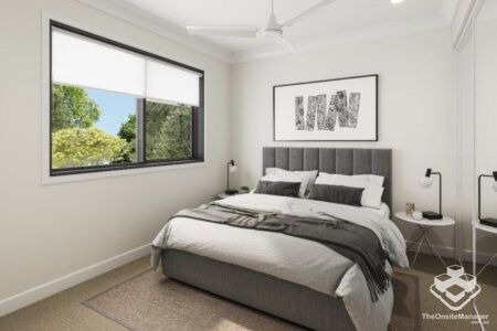 Near New 4 BED Townhouse available - Photo 5