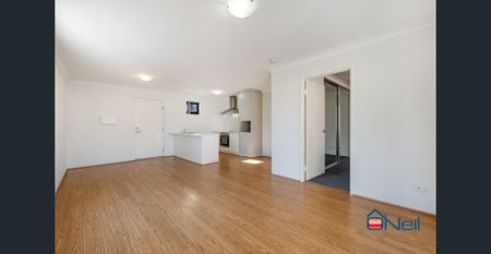 KENWICK - 1X1 - NEAT, TIDY GROUND FLOOR APARTMENT - Photo 2