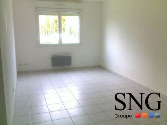 T2 AVEC PARKING - Photo 1