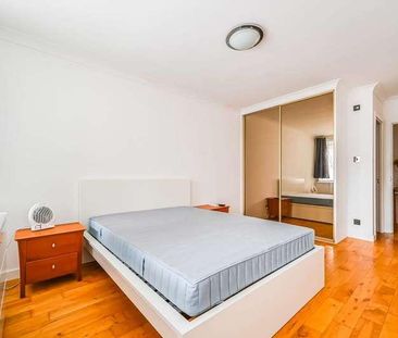 Boardwalk Place, Poplar, E14 - Photo 6