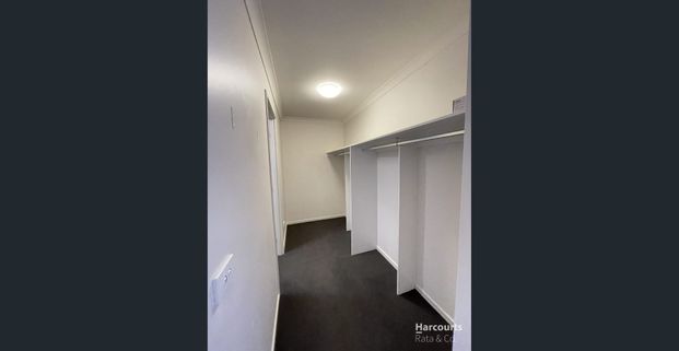 Modern Charm & Convenience in Every Corner - Photo 1