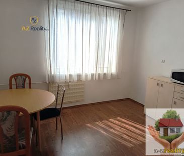 Na prenájom 1 izbový byt s loggiou v Nových Zámkoch - Photo 1