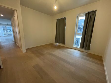 APPARTEMENT - Photo 2