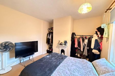 Salisbury Road - Photo 3