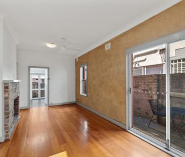 Elegant Victorian Semi in Prime Parkside Location - Photo 5