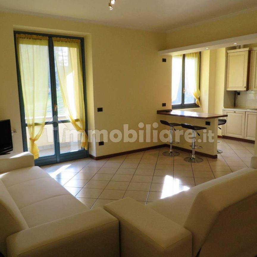 Bilocale via 1 Maggio 50, Centro, Castelletto Sopra Ticino - Photo 1