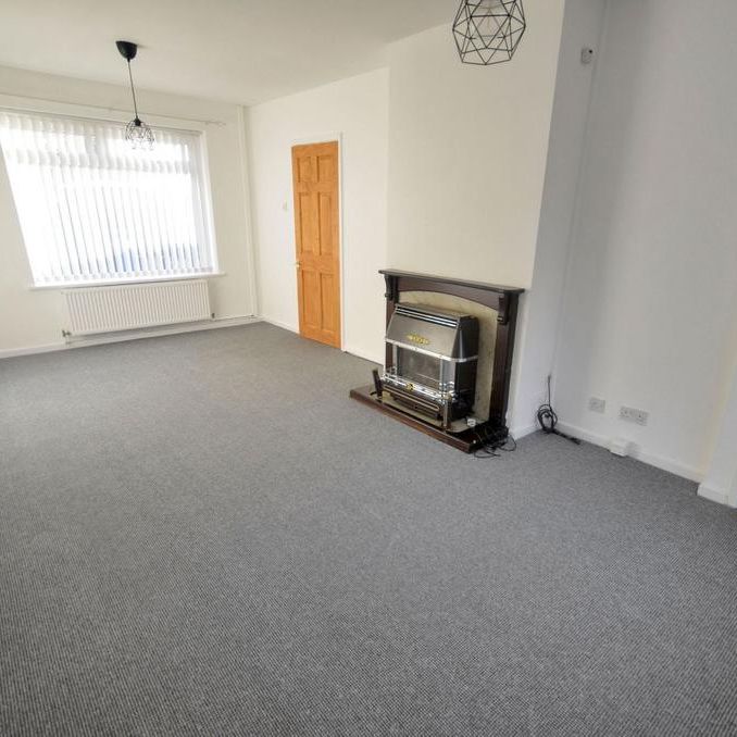 3 bedroom townhouse to rent - Photo 1