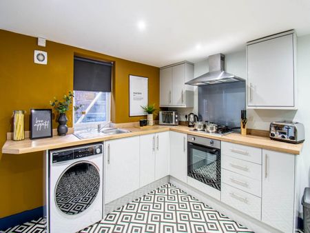 Ecclesburn Street (Room 5), East End Park, Leeds - Photo 4