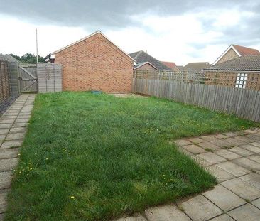 4 bedroom detached house to rent - Photo 2