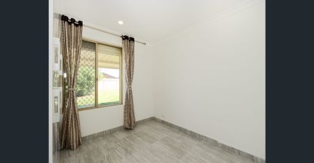 5 Hopkins Place, Waikiki, WA 6169 - Photo 5