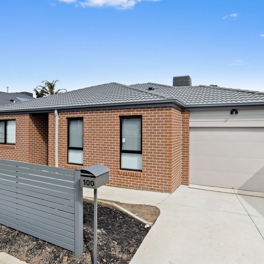 100 Gamble Road Carrum Downs VIC - Photo 1