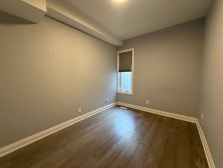 For Lease - 11 Baden Street, Toronto, Ontario - Photo 3
