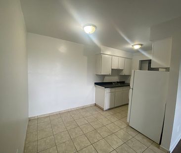 One Bedroom Apartment - Photo 1