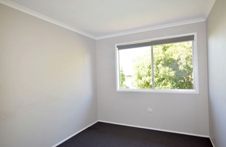 BREAK LEASE :: INNER CITY TOWNHOUSE, HARBOUR VIEWS, WALK TO WOOLWORTHS - Photo 3