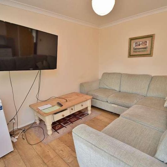 Stanmore, SO22 - Photo 1