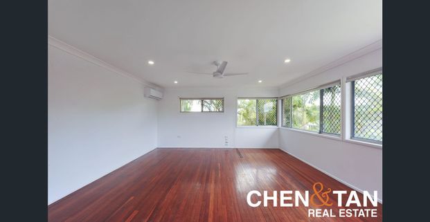 Spacious Family Home with Pool, Multiple Living Areas & Exceptional Parking - Photo 1