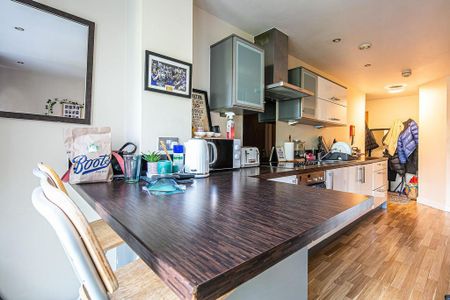 1 bedroom flat to rent - Photo 3