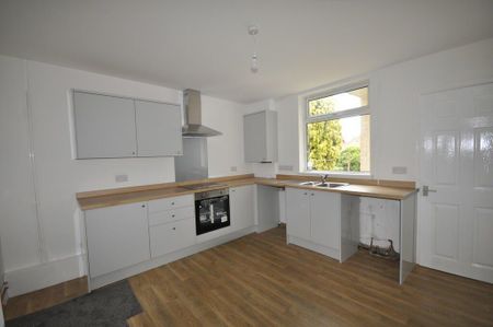 2 bedroom terraced house to rent - Photo 3