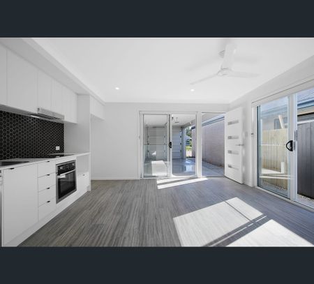 2/10 Velour Ct, Morayfield, Qld 4506 - Photo 5