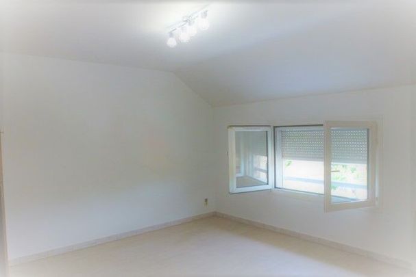 Appartement À Louer 2 Pièces , 32 M² - Photo 1