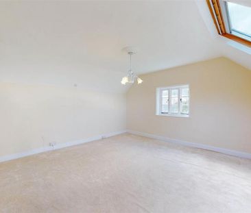 3 bedroom detached house to rent - Photo 3