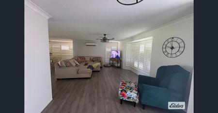 NEW TO THE RENTAL MARKET – SPACIOUS 4-BEDROOM BRICK HOME ON ¾ ACRE - Photo 5